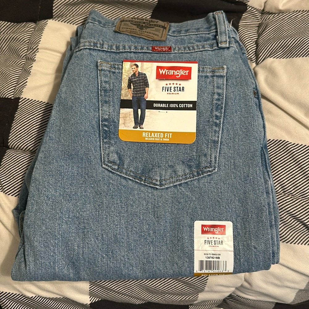 Wrangler men’s jeans NWT